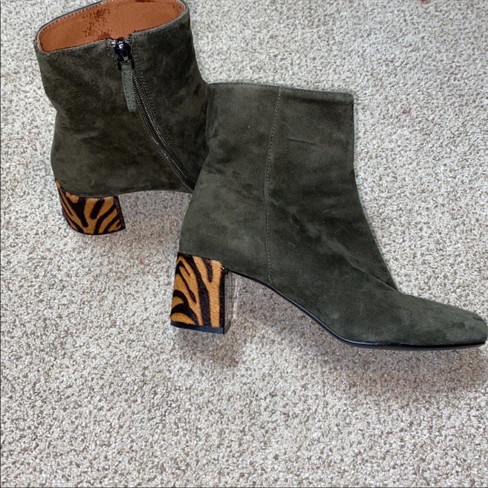 Lola Cruz Lucite Ankle Booties